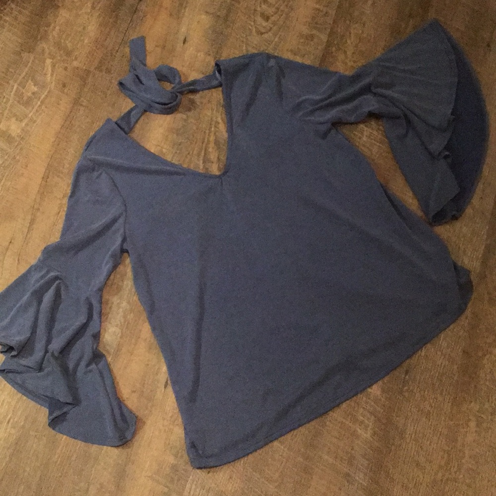 Bell flutter sleeve top